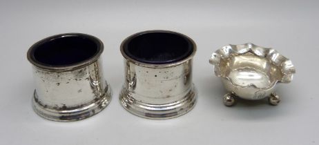 A pair of salt cellars with blue liners, London 1909, and one other, 60g