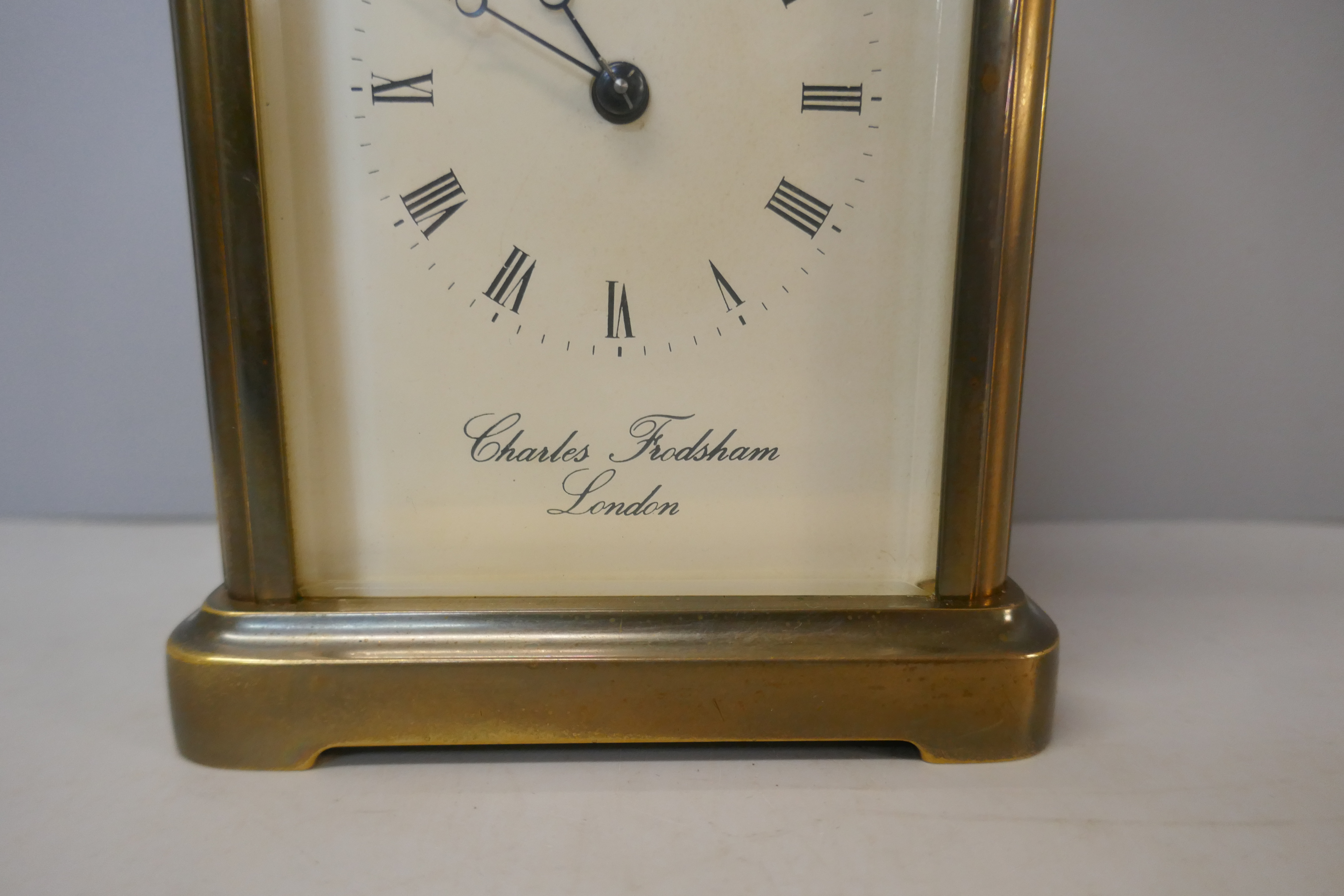 A brass carriage clock, Charles Frodsham, London - Bild 2 aus 3