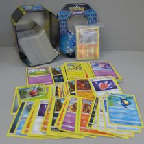 30 Holo/reverse holo 300 common, uncommon and rare Pokemon cards