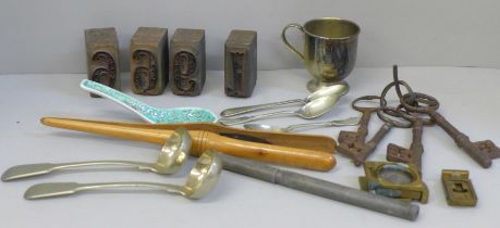 Four printer's number stamps, plated cup, wooden glove stretchers, door keys, etc.