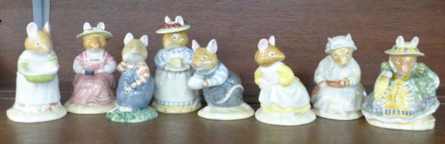 Eight Royal Doulton Brambly Hedge character figures