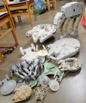 A collection of Star Wars models and a model Star Trek USS Enterprise **PLEASE NOTE THIS LOT IS