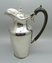 A Victorian silver water jug, London 1893, 291g
