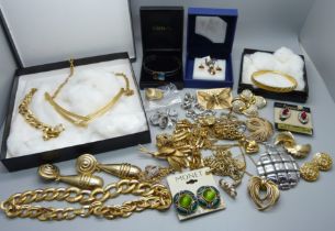 Assorted costume jewellery including Monet
