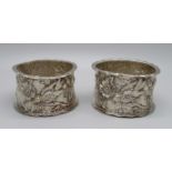 A pair of Victorian silver napkin rings, Birmingham 1898, 62g