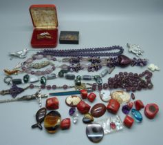 Costume jewellery, loose stones including coral, cameos, etc.
