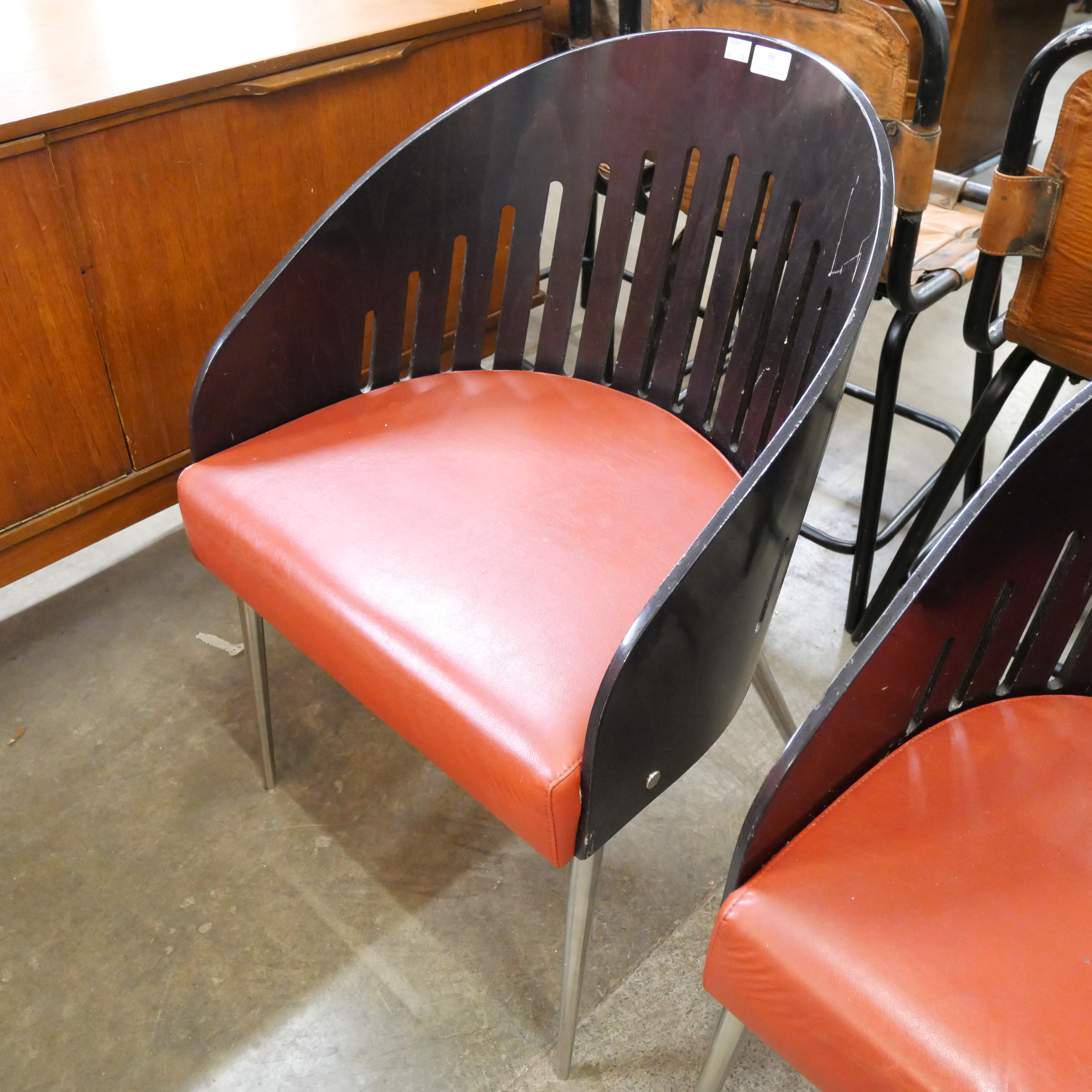 A set of three Phillipe Starck style bent plywood and red vinyl chairs - Image 3 of 3