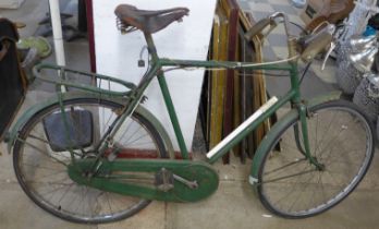A vintage gentleman's bicycle