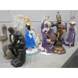 A collection of figurines, rabbit, etc. **PLEASE NOTE THIS LOT IS NOT ELIGIBLE FOR POSTING AND