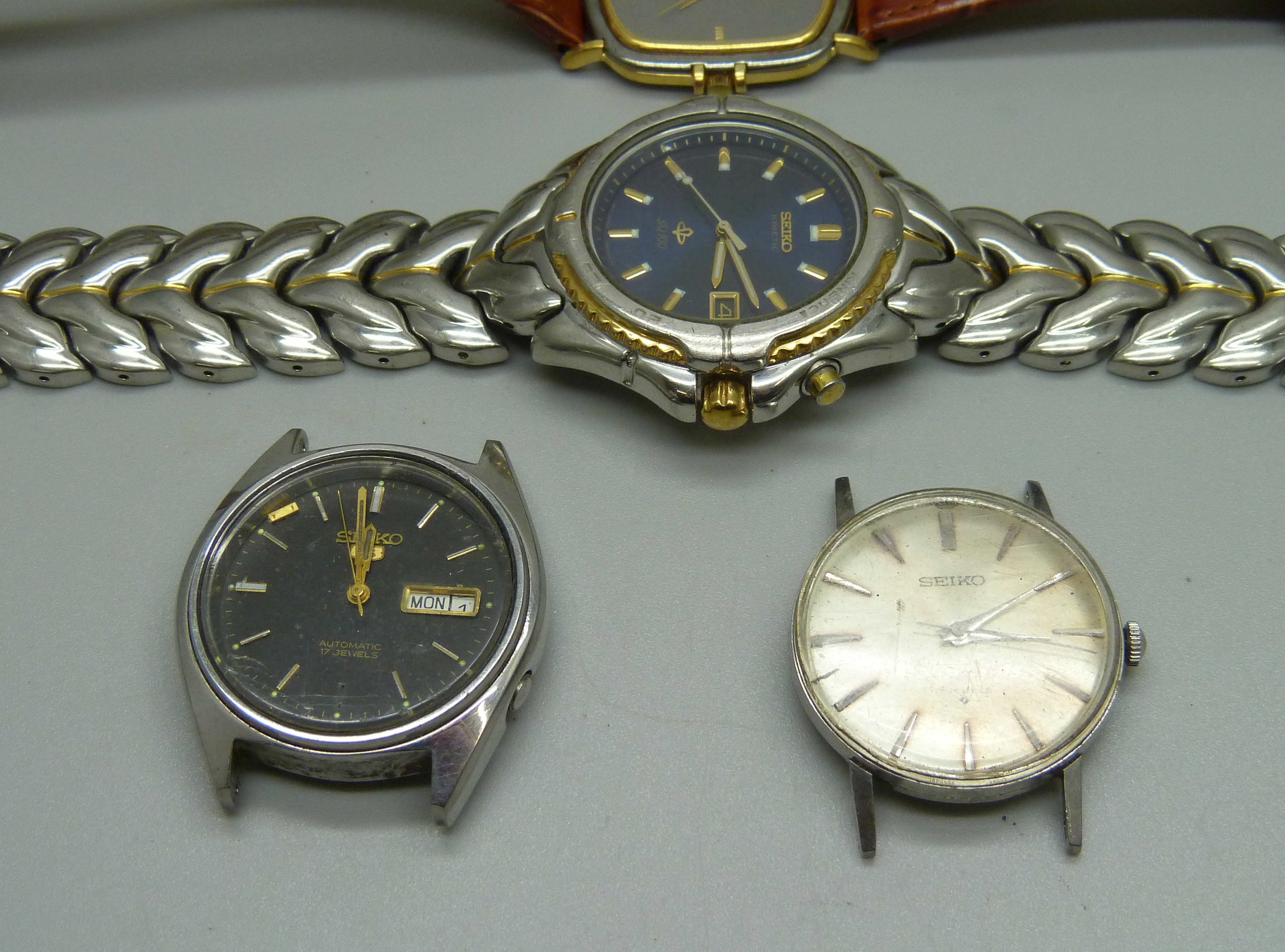 Four Seiko wristwatches including quartz Sports 100 5 Automatic and Kinetic, a Rotary and a Delfin - Image 3 of 3