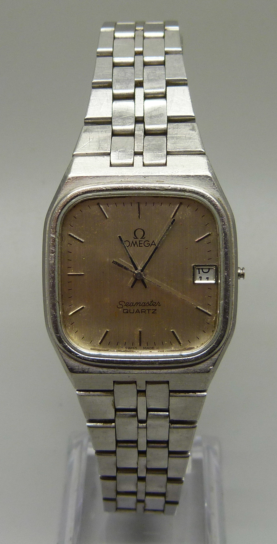 An Omega Seamaster quartz date wristwatch