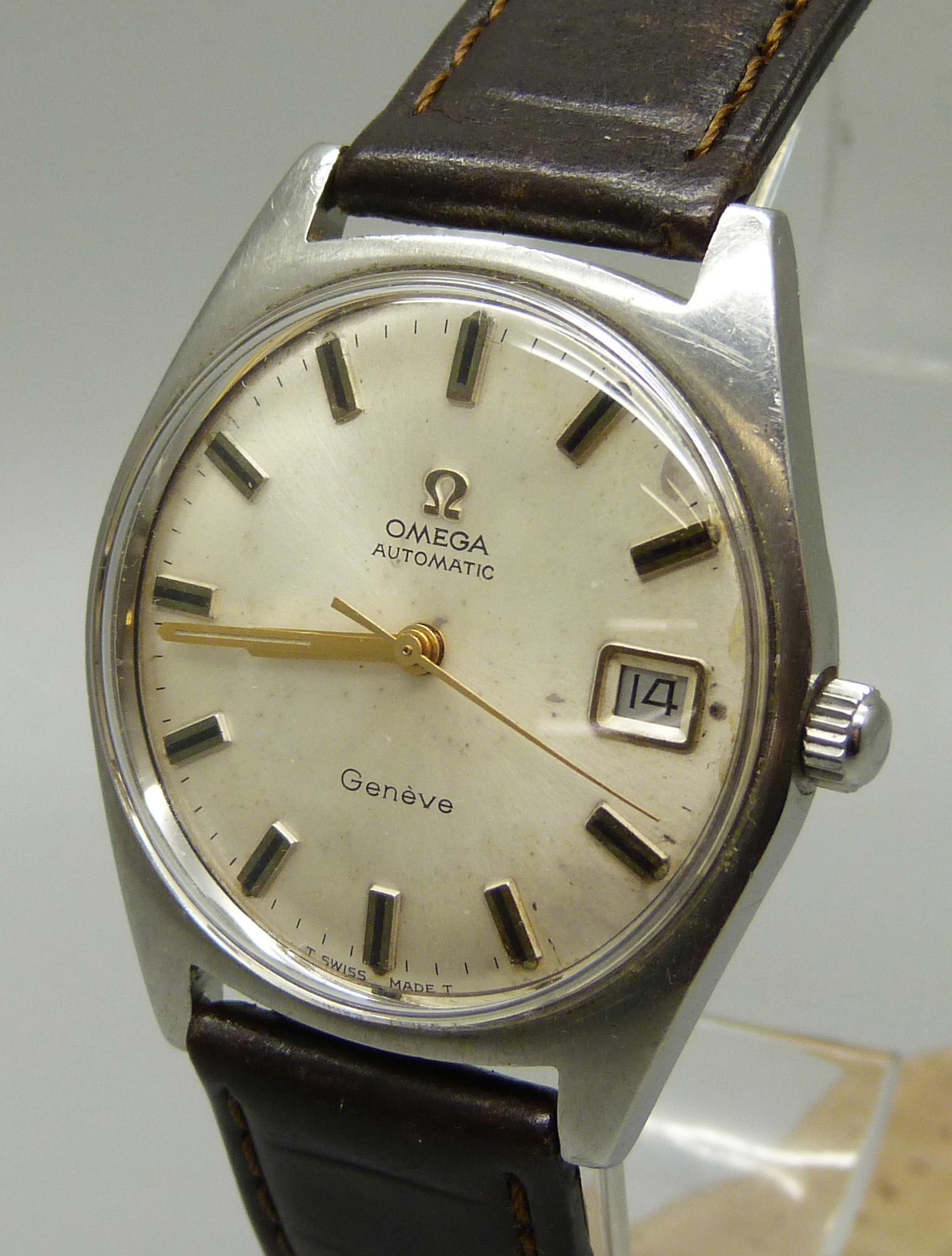 An Omega Geneve automatic date display wristwatch, with original buckle and an Omega carrier box - Image 3 of 6