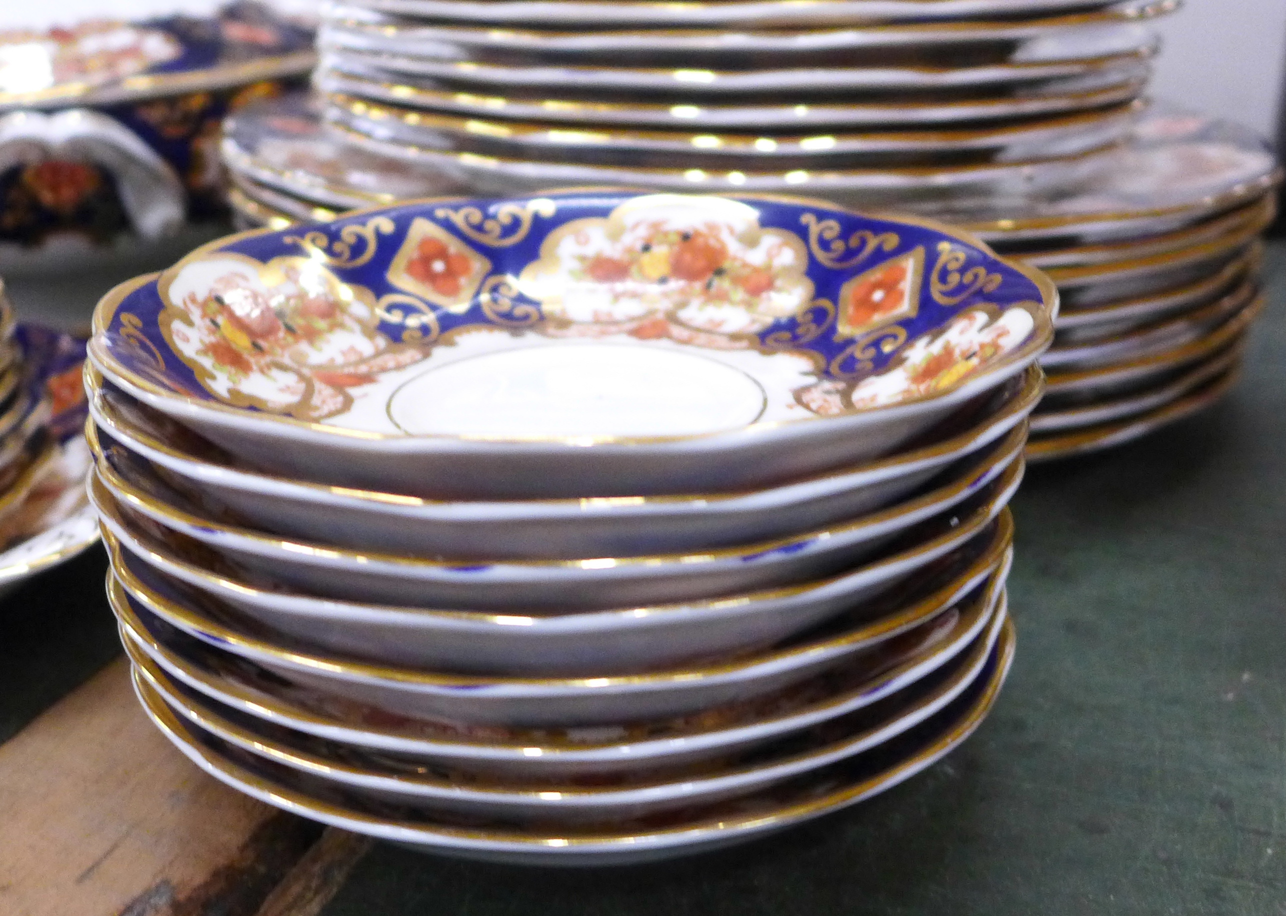 A Royal Albert four setting dinner service, Heirloom pattern, purchased 1960s, dinner, tea and - Image 3 of 9