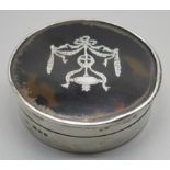 A circular silver and tortoiseshell box, London 1918, 55mm diameter