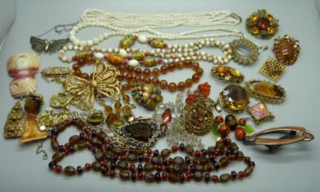 A collection of costume jewellery