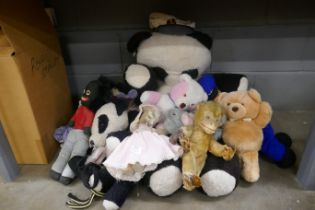 Two bags of vintage Teddy bears and soft toys **PLEASE NOTE THIS LOT IS NOT ELIGIBLE FOR POSTING AND