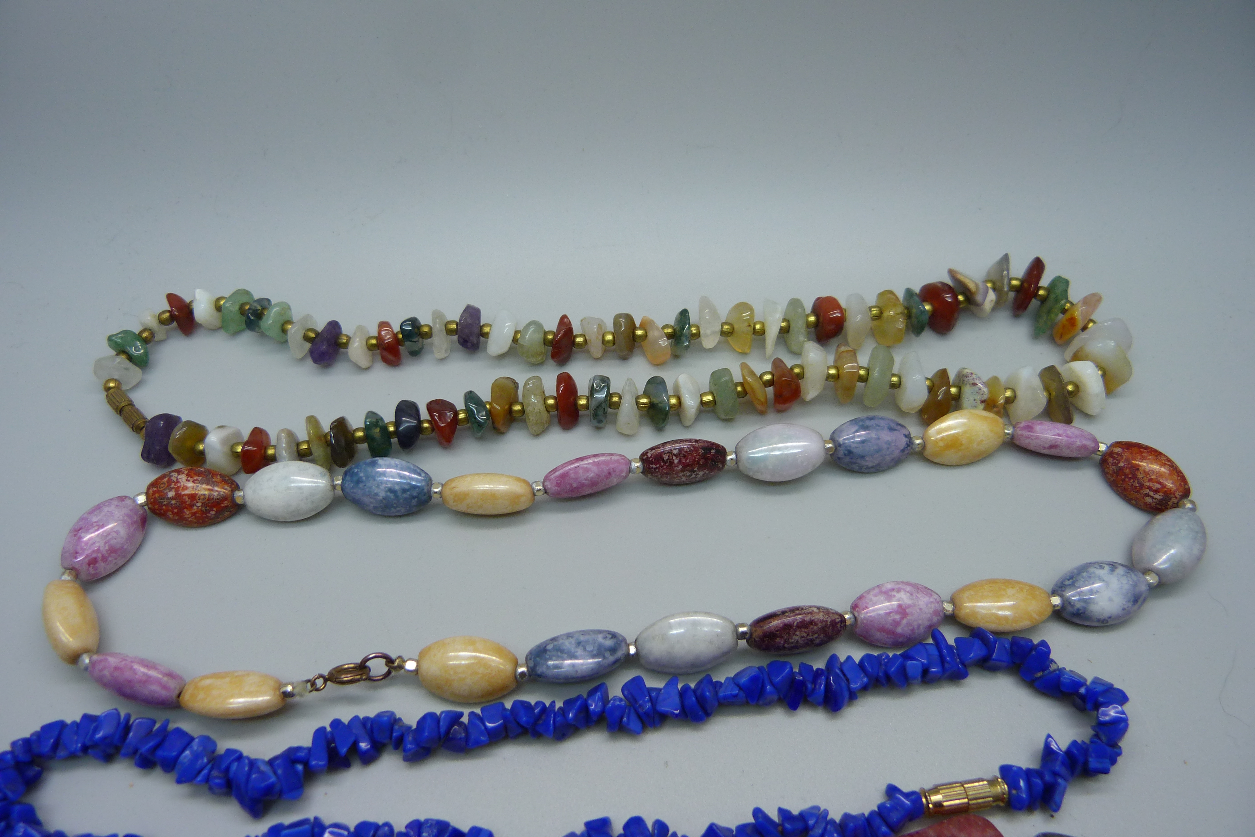 Four hardstone bead necklets - Bild 2 aus 2