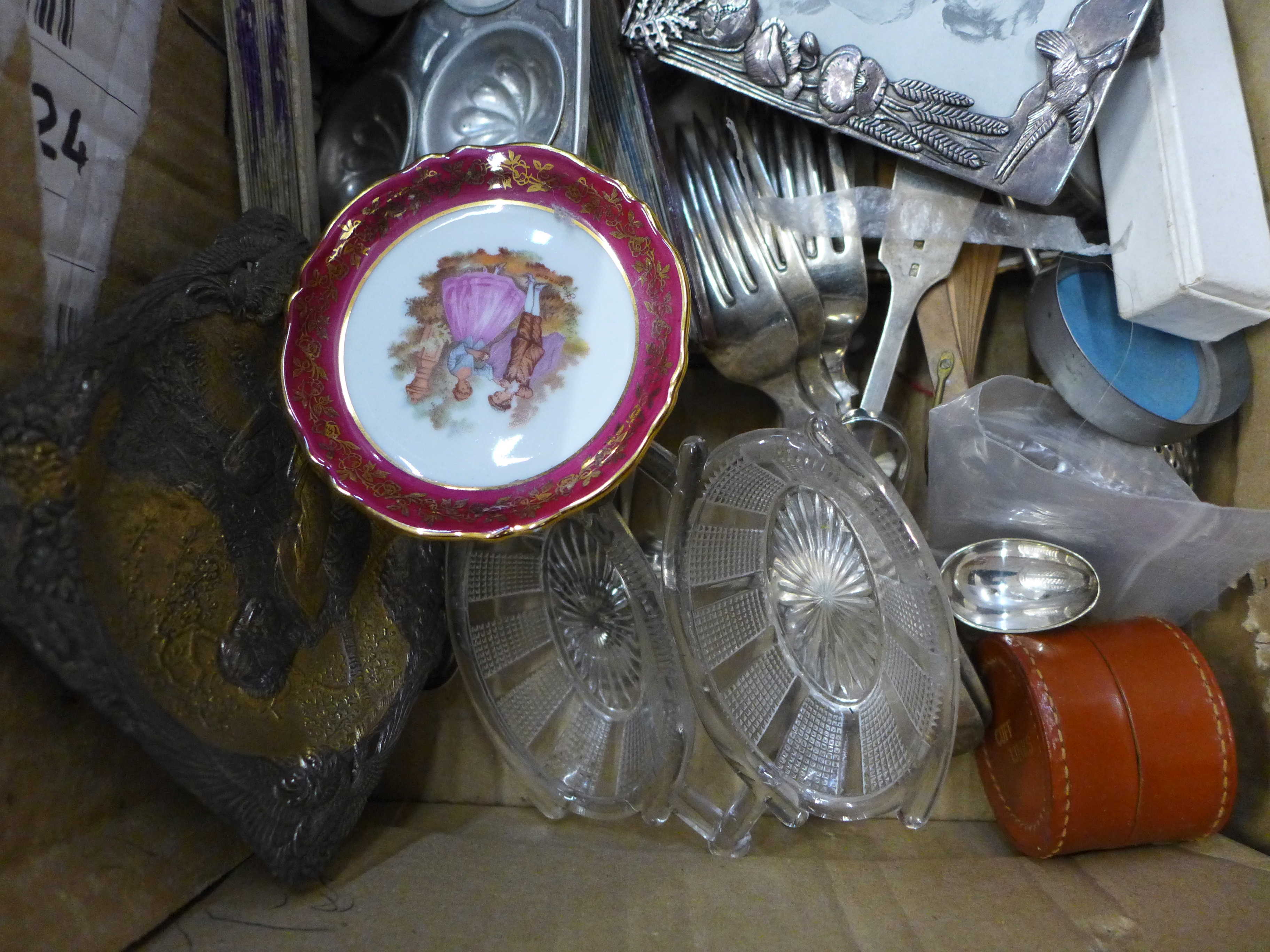 Silver plate, lighters, hat pins, etc. - Bild 3 aus 4