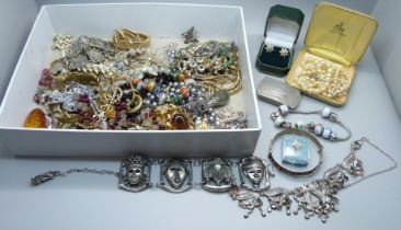 Vintage and later costume jewellery