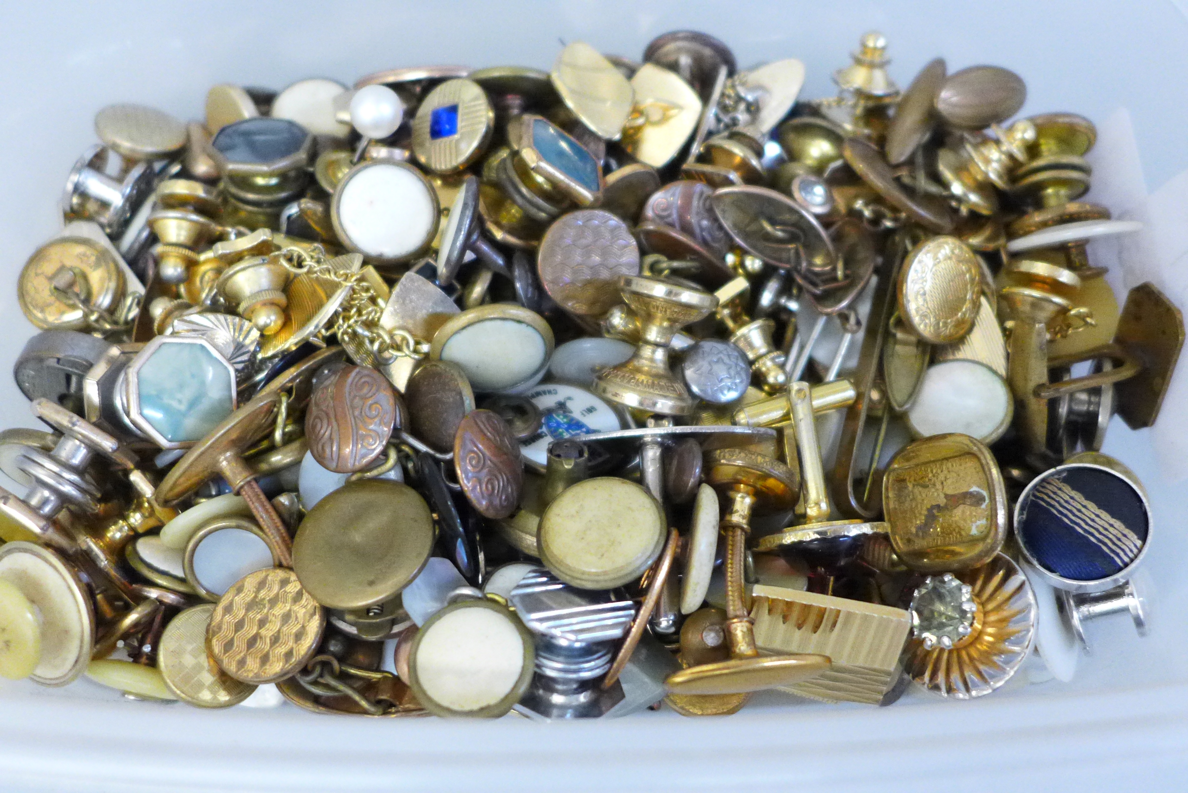 Cufflinks, collar studs and jewellery findings