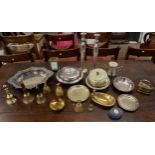 Assorted metalware and a brass carriage clock