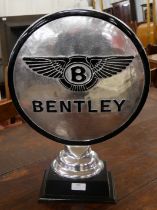 A Bentley motoring emblem