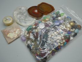 Assorted gemstones, etc.