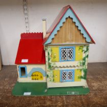 A 1950s Gee Bee toys dolls house