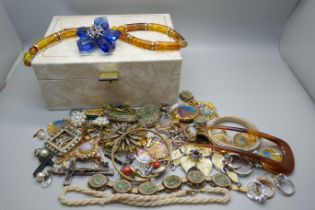 Dress rings and vintage and other jewellery