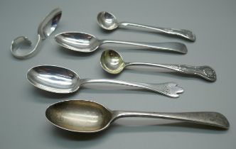 Two Victorian Scottish silver mustard spoons and four other silver spoons, 101g