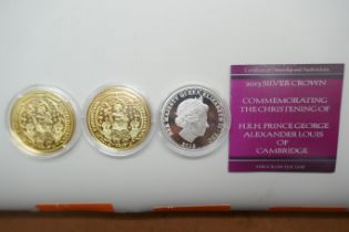 A cased pair of hallmarked silver gilt King Edward commemorative coins and a limited edition 2013