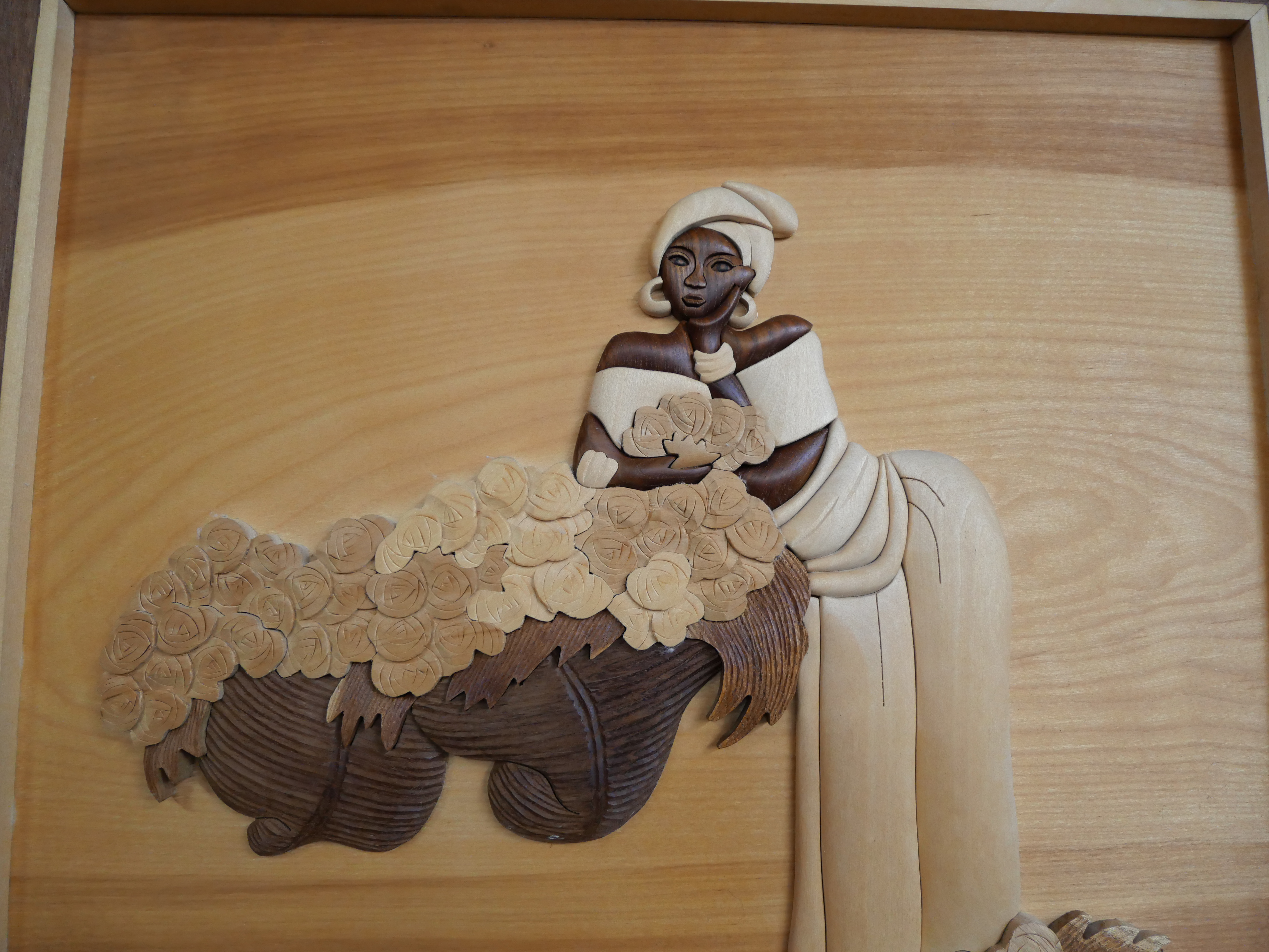 An African marquetry wooden panel - Image 2 of 2