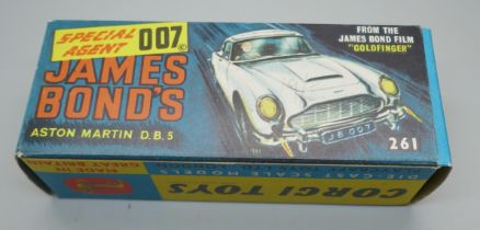 A Corgi 261 007 James Bond Aston Martin DB5, boxed