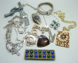 Retro jewellery including Sara Coventry