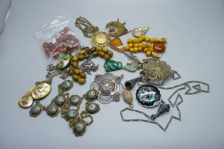 Vintage jewellery including amber, bakelite and prayer beads