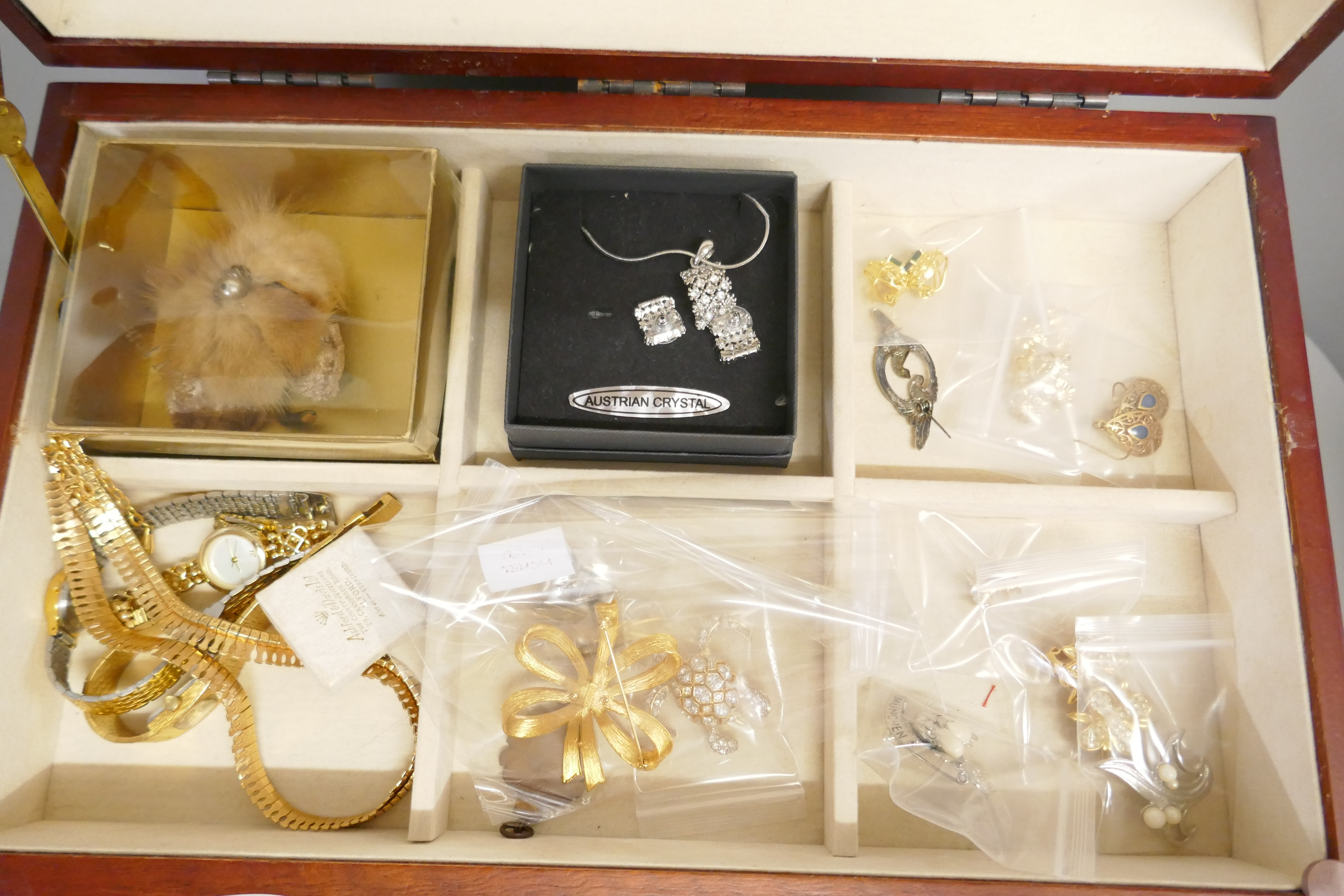 A collection of costume jewellery and three lady's wristwatches, in a jewellery cabinet - Image 2 of 7