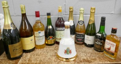 Ten bottles of asorted alcohol including a Wade Bells Royal commemorative whisky decanter, boxed,
