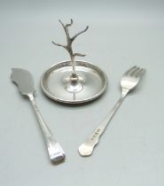 A silver ring tree, a silver fork and a silver spreader, 71g
