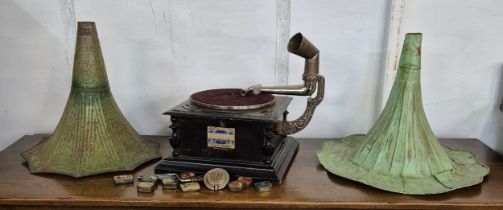 An early 20th Century Duplophone table top gramophone, with two metal horn speakers and needles