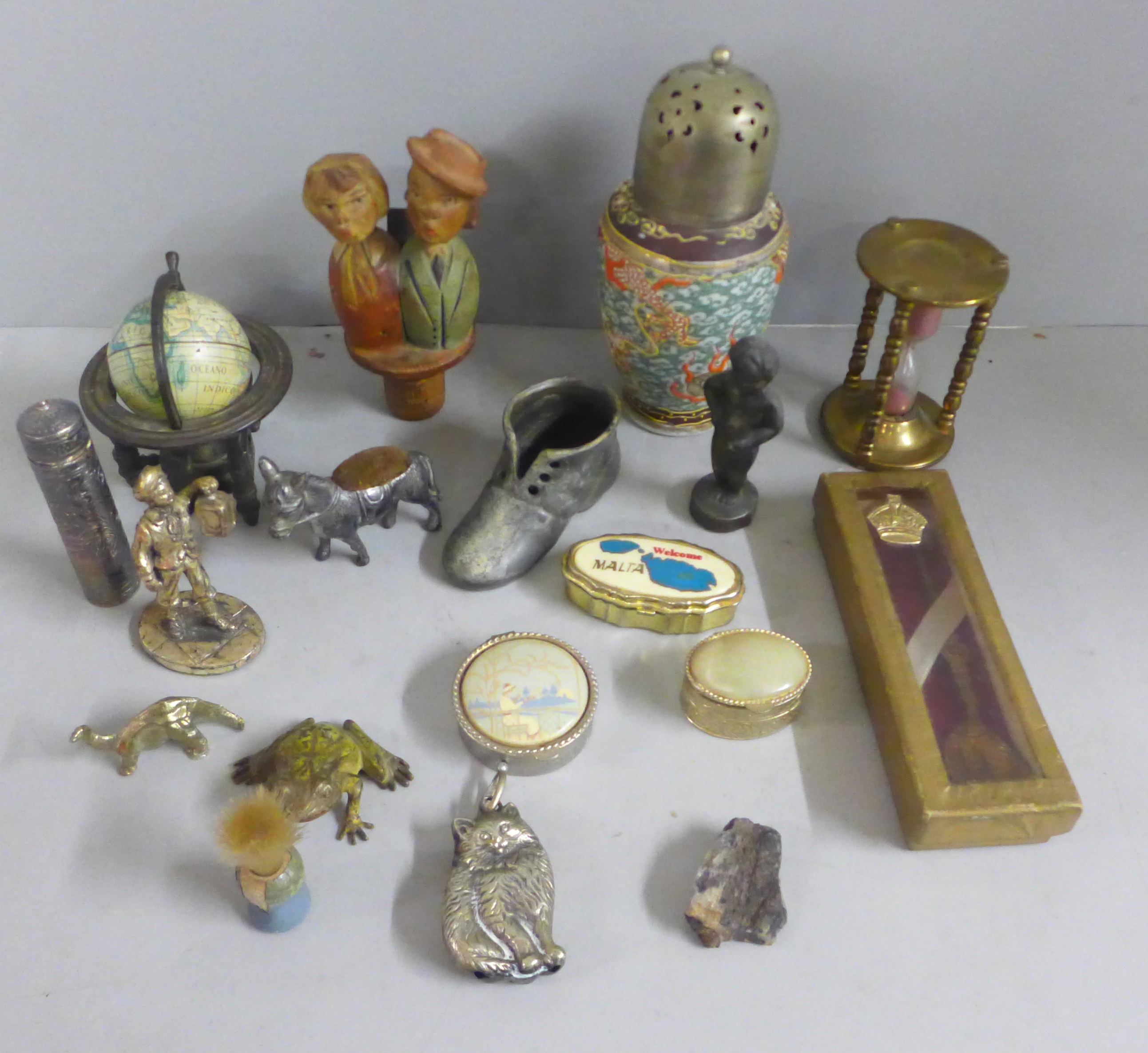 A collection of brass and a novelty couple kissing wine stopper, two sets of postage scales and - Image 5 of 5