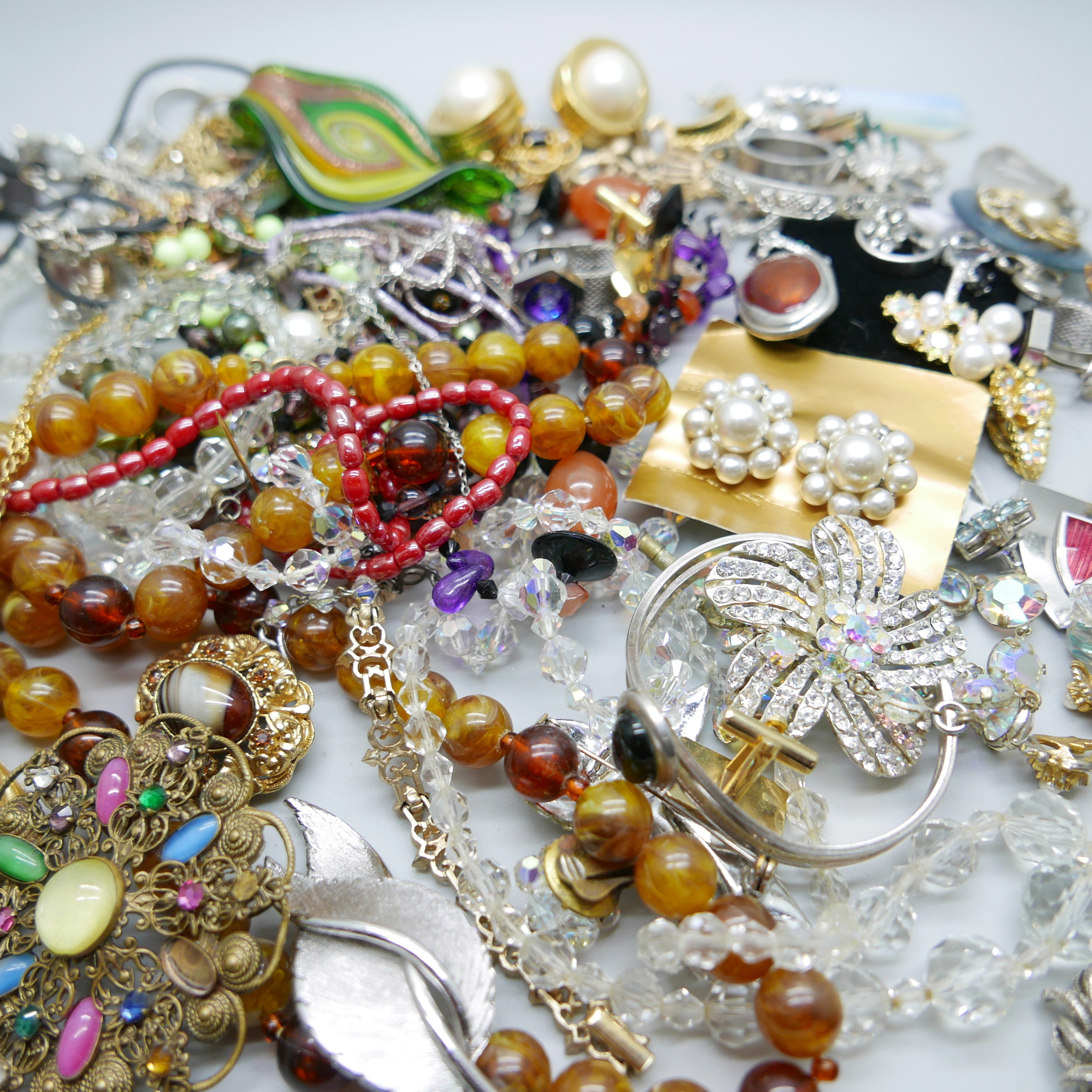 Costume jewellery - Bild 2 aus 2