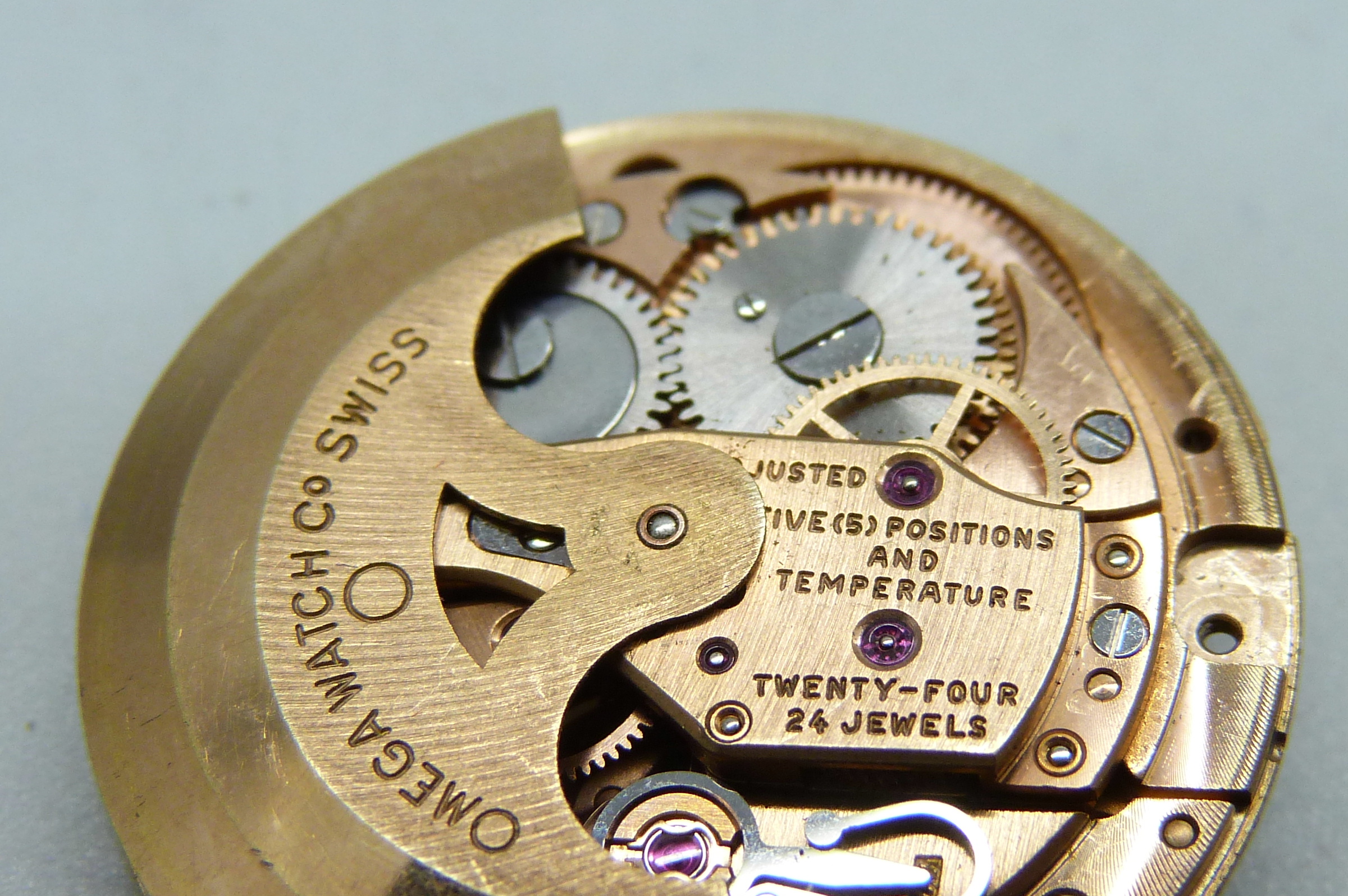 Two Omega automatic wristwatch movements, both 24 jewels, (missing dials) - Image 3 of 4