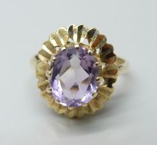 A 9ct gold and amethyst ring, 3.6g, N