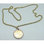 A 1913 half sovereign in a 9ct gold pendant mount and a 9ct gold chain, total weight 14.5g, chain
