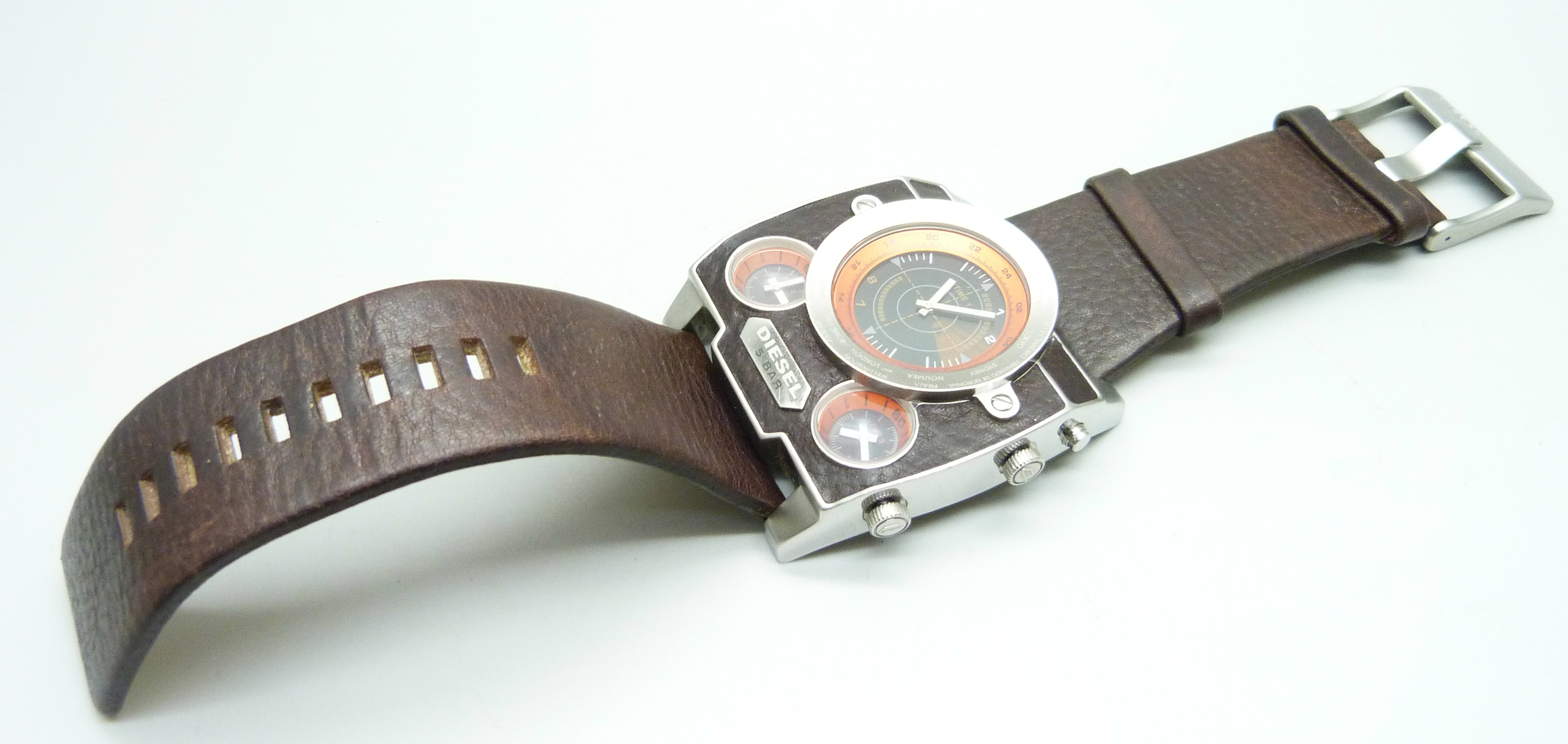 A large Diesel 'Only The Brave' fashion wristwatch - Image 2 of 4