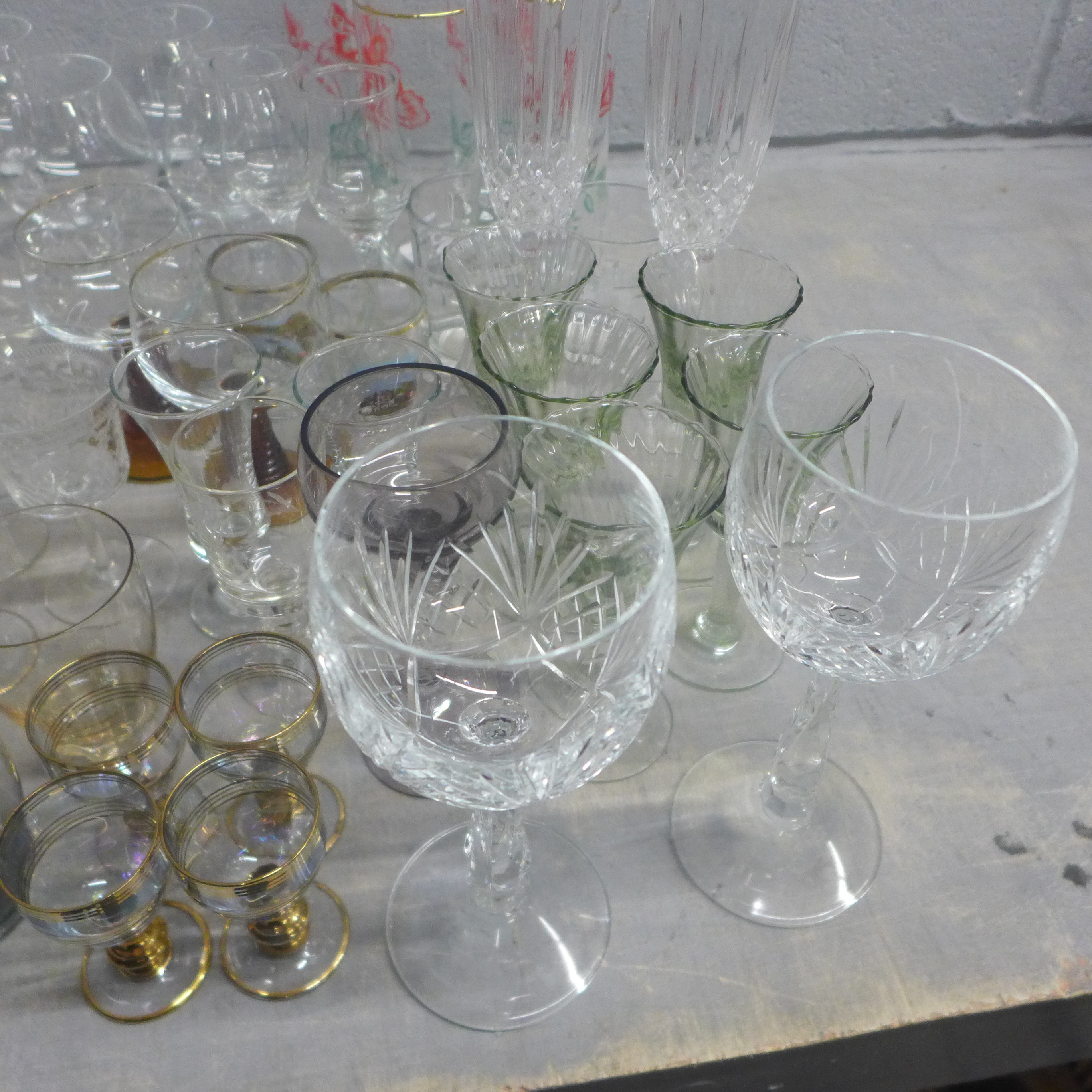 Two boxes of mixed Art Deco and later drinking glasses, various shapes and sizes **PLEASE NOTE - Image 6 of 7