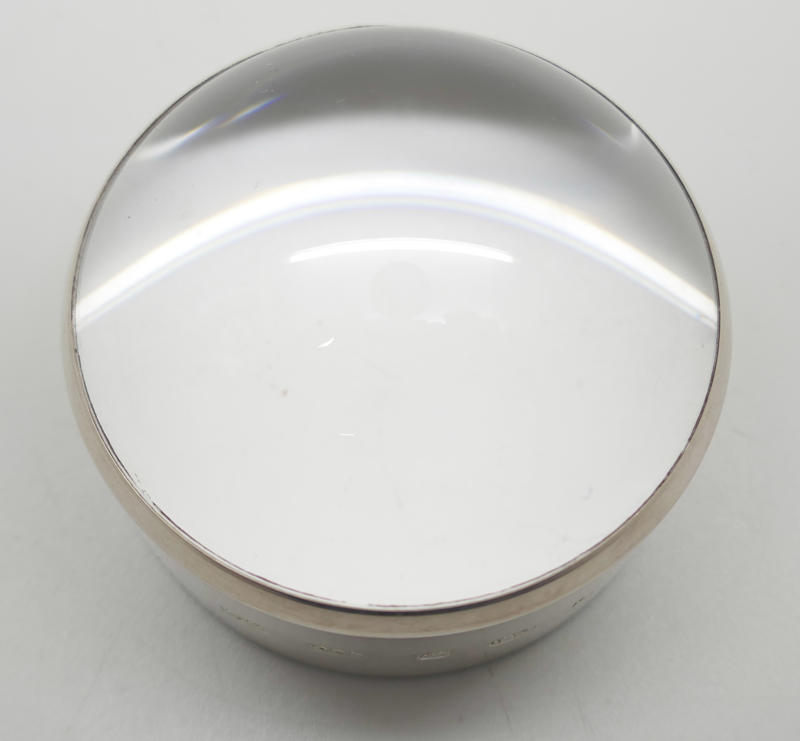 a silver mounted desk magnifying glass/paperweight - Image 2 of 4