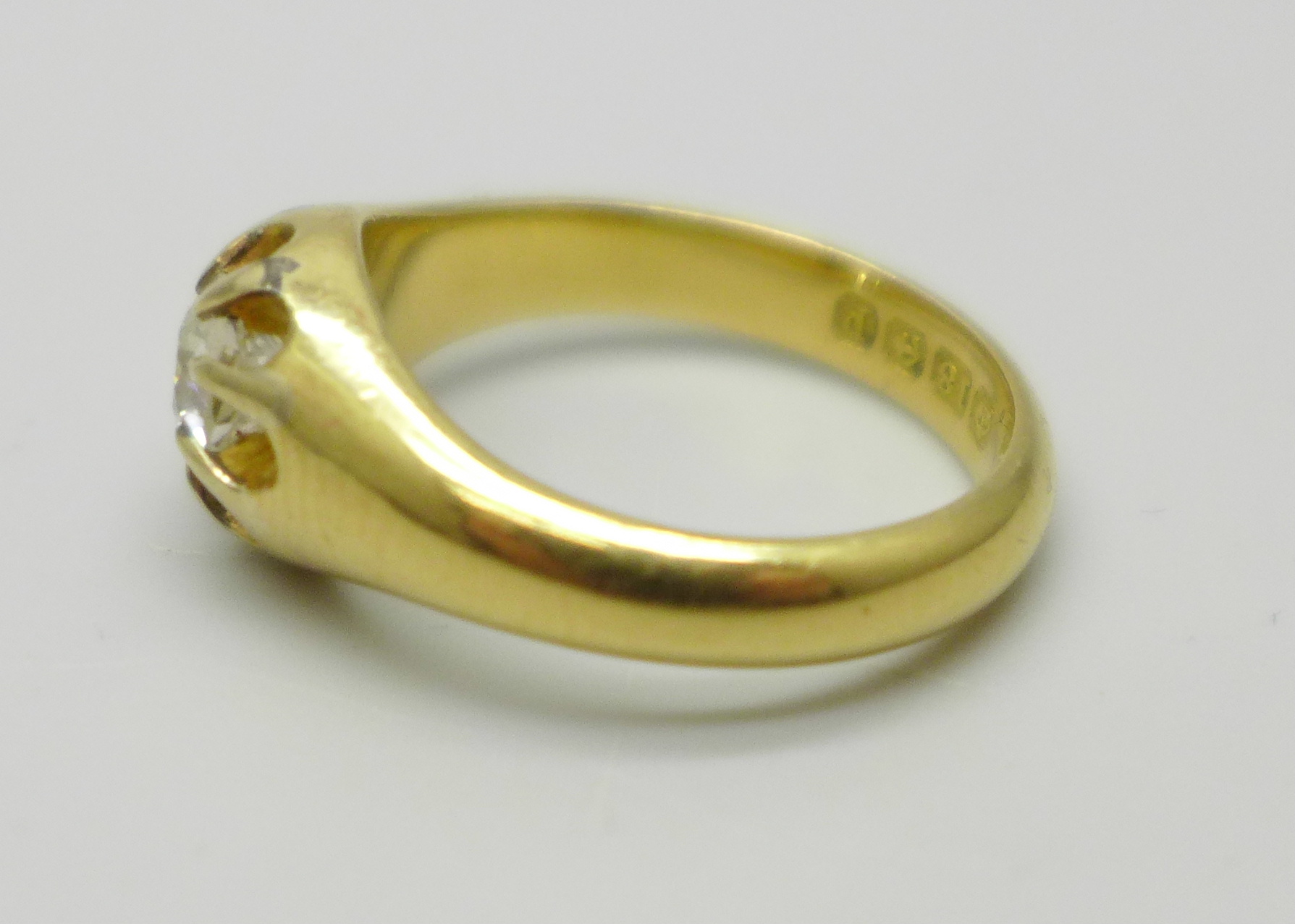 An 18ct gold and diamond ring, Birmingham 1914, approximately 0.5ct diamond weight, 5.9g, L - Image 2 of 4