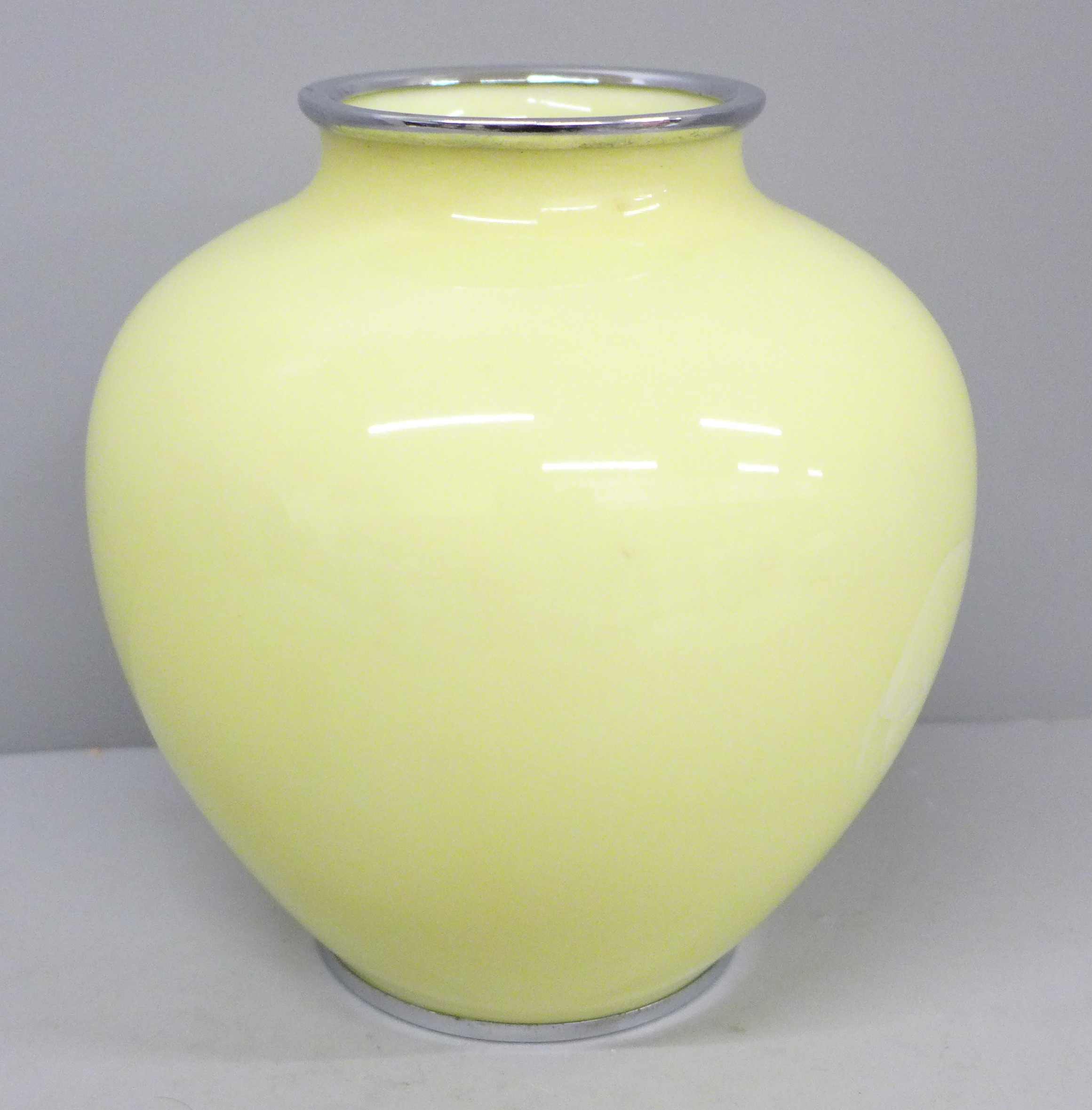A Japanese cloisonne enamel vase, 16.5cm, back of vase a/f - Image 2 of 5