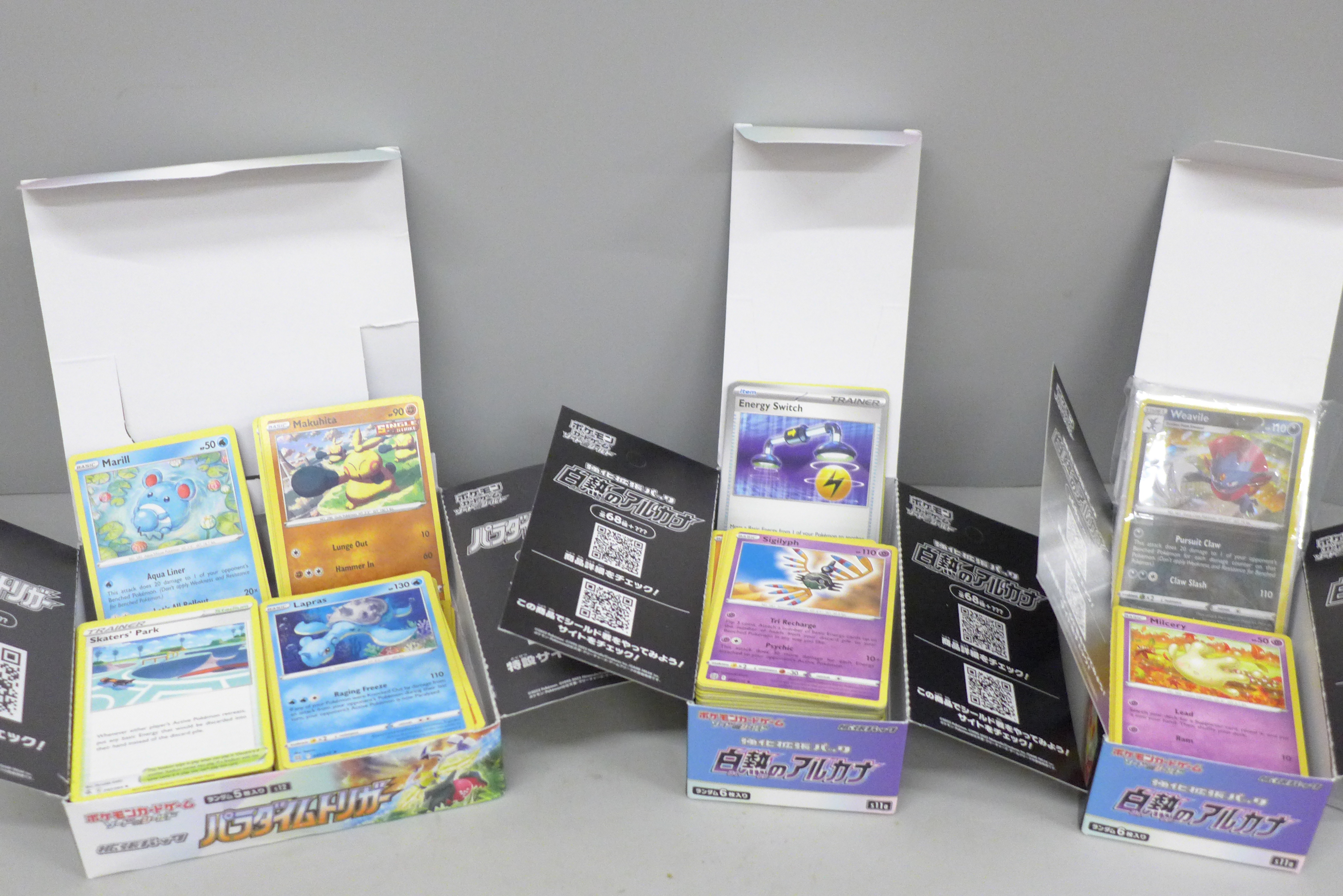 500 x Pokemon cards, including, 30 holographic cards, various sets in collectors boxes